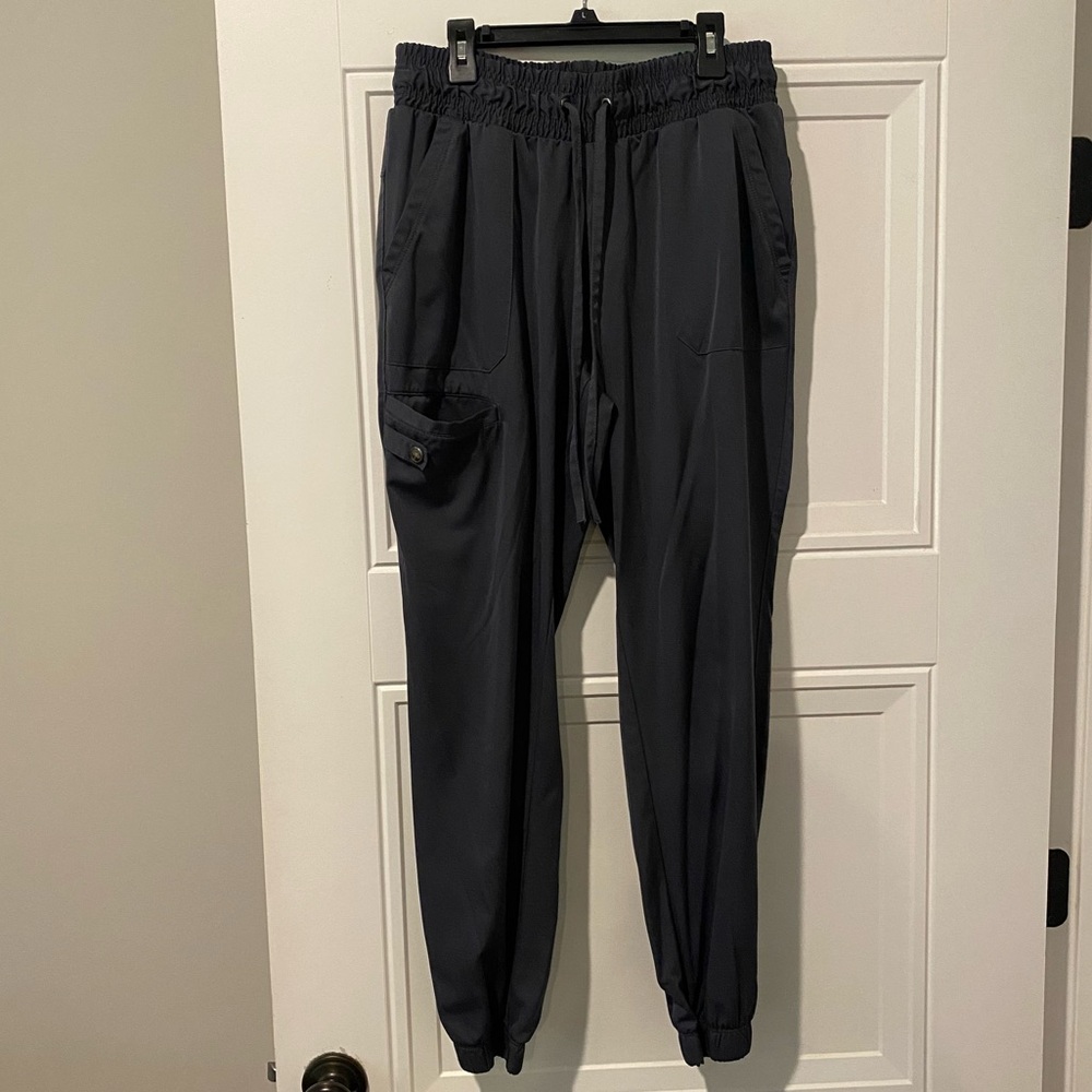 Women’s Healing Hands Pewter Joggers size medium